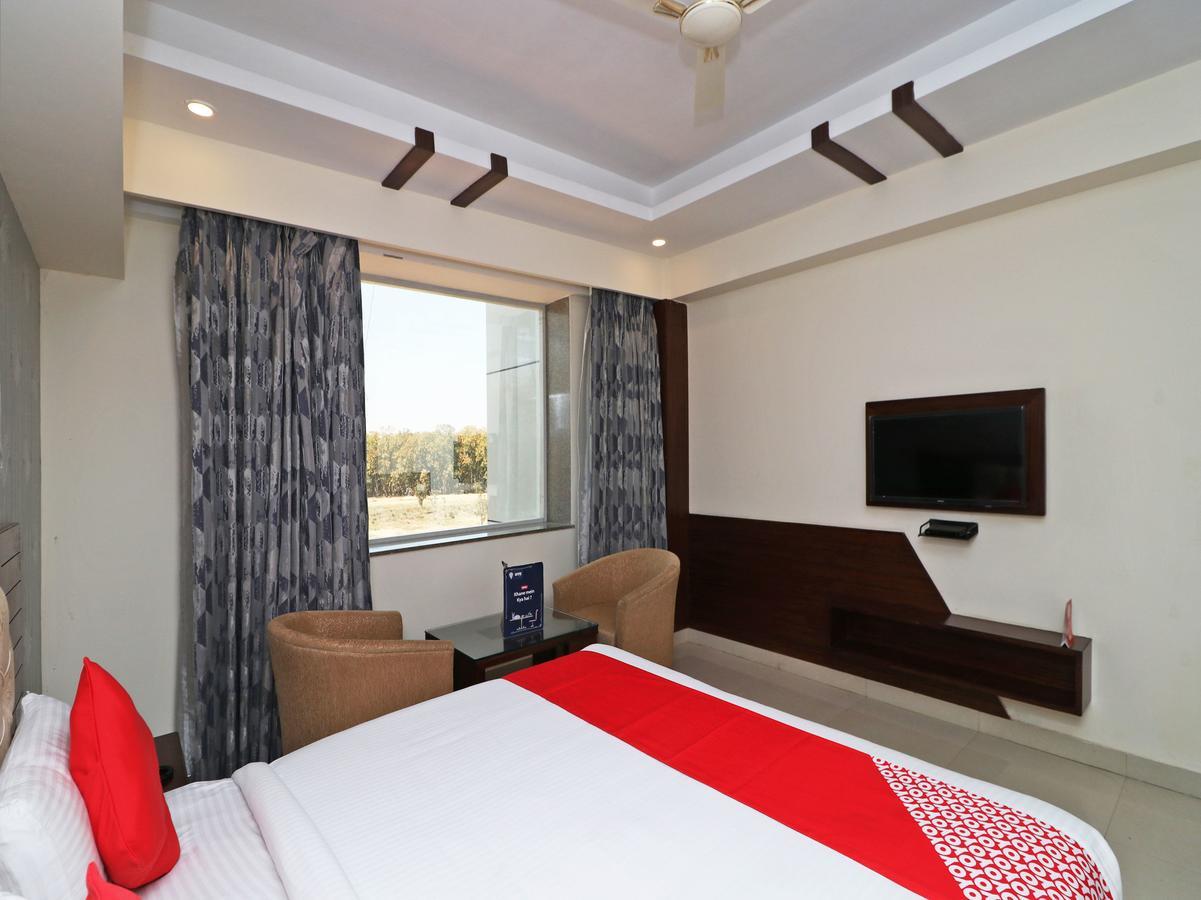 Hotel Pearl Avenue Dehradun Exterior photo